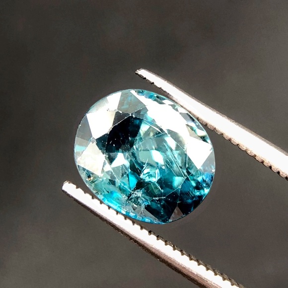 4.43 Crt Natural Zircon Faceted Gemstone